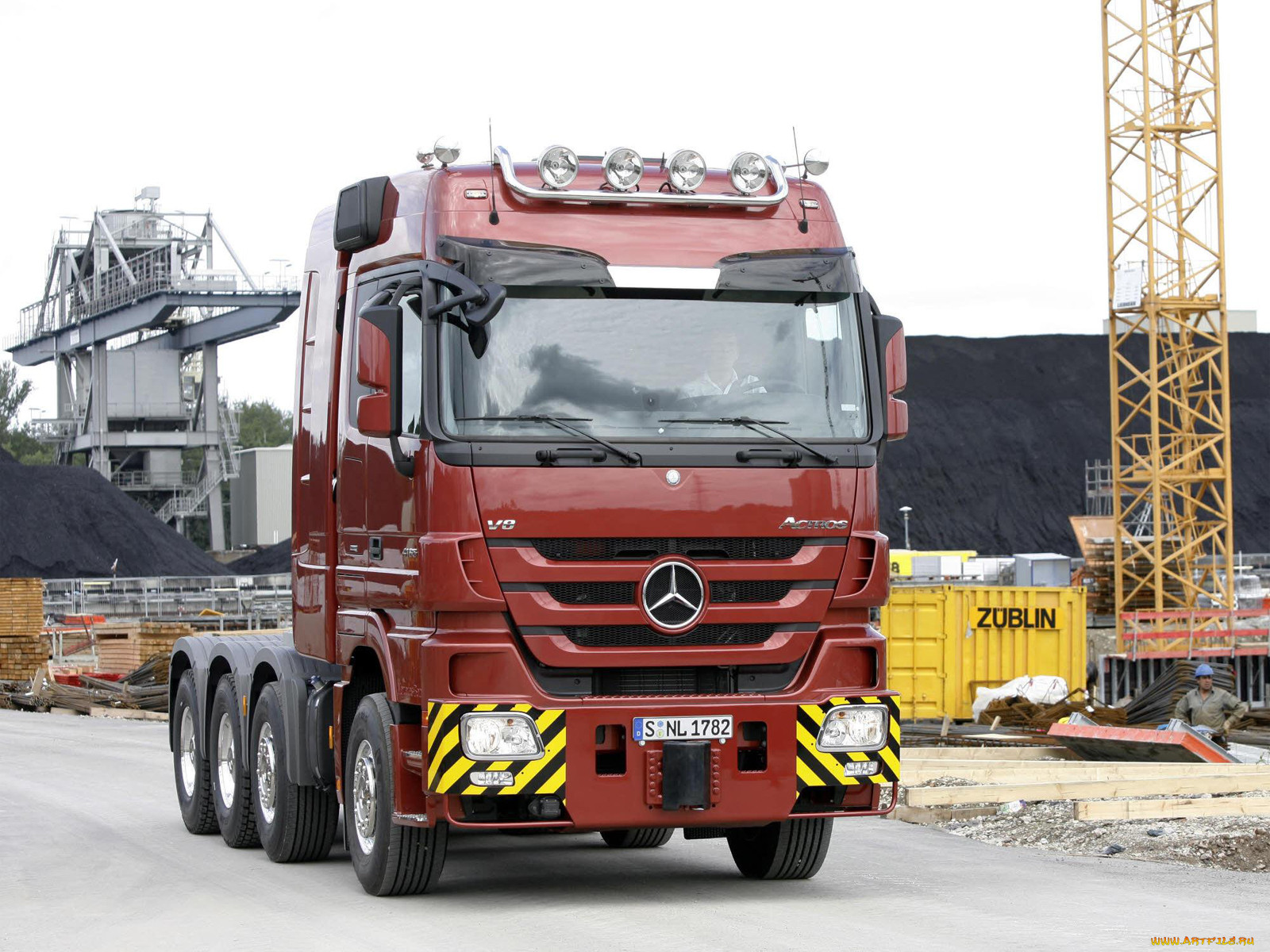 , mercedes, trucks